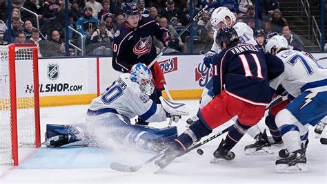 Kings rally past Blue Jackets 4-3 for 10th straight road win