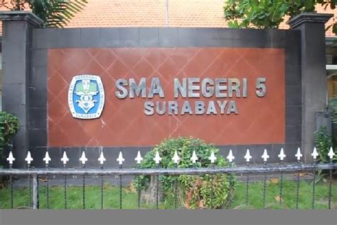 10 SMA Terbaik Di Surabaya Rekomendasi LTMPT Berdasarkan Hasil UTBK