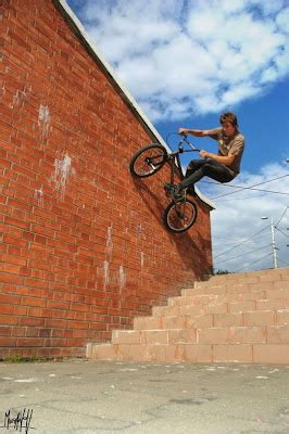 Amazing Bicycle Stunts Photography | Cool Photo Gallery