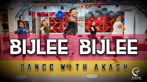 Bijlee Bijlee Dance Cover | Akash | FIT N FAB pitampura - YouTube