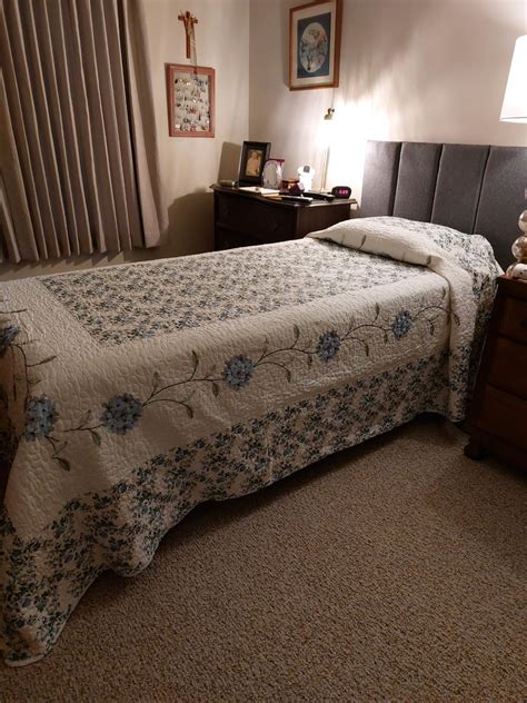 11mo Finance Beatrice Home Fashions Carnation Floral Embroidered Quilted Bedspread