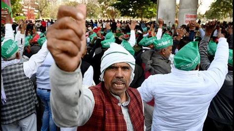 Noida farmers to protest outside Parliament in Delhi today - Hindustan ...