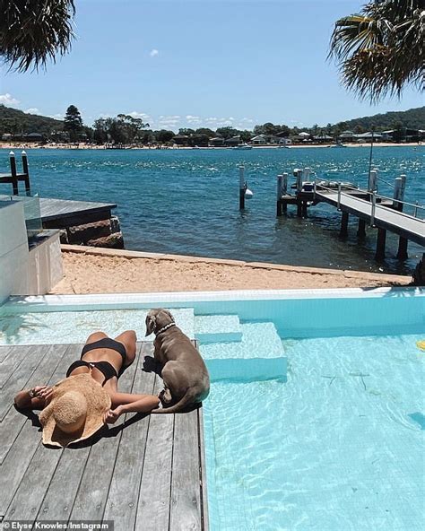 Elyse Knowles Flaunts Her Sensational Bikini Body As She Soaks Up The