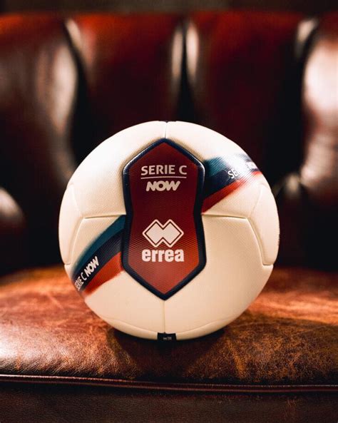 Serie C Ecco il pallone che accompagnerà la nuova stagione della Torres