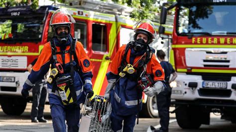 24 Stunden Übung lässt Jugendfeuerwehr Langen keine Verschnaufpausen