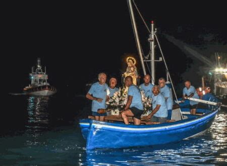 E Ad Agosto La Neve Sul Mare Ciceroni A Savona