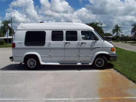 1999 Dodge Ram Van Conversion One Owner Well Maintained White Look 2b6hb11y3xk583264