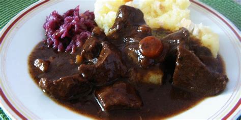 Hirschgulasch Nach Omas Rezept Rezepte Tipps