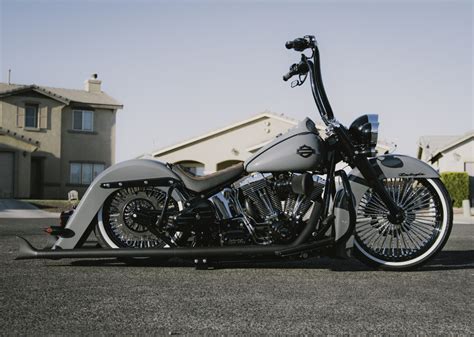 Harley Davidson Deluxe Santana Cycles Cvo Edition Full Custom