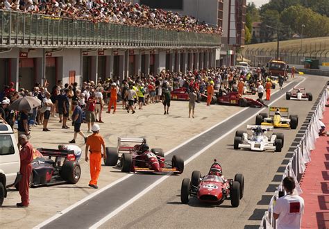 Si Scalda La Passione Per La Edizione Dellhistoric Minardi Day In