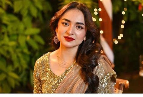 Yumna Zaidi Slays In Her Saree Avatar In Tere Bin Fans Go Gaga Pk