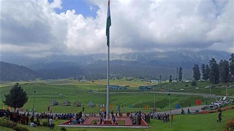 Jammu and Kashmir: Army installs 100-feet-high national flag in Doda ...