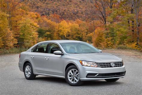 2016 Honda Accord Vs 2016 Volkswagen Passat Which Is Better Autotrader