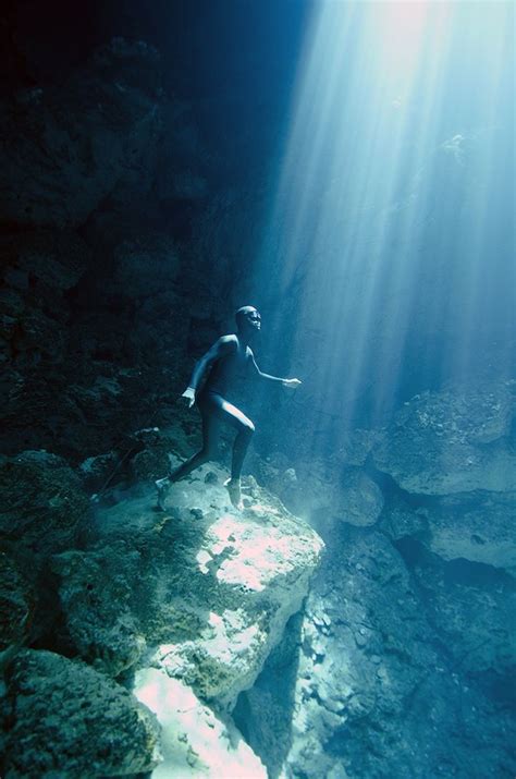 Record Holding Free Divers Christina And Eusebio Saenz De Santamaria Aka