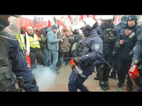 Zadyma Na Prote Cie Rolnik W W Warszawie Policja U Y A Gazu Youtube