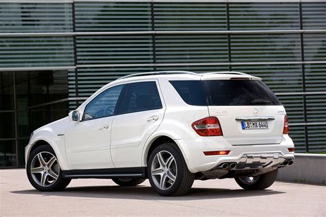 Mercedes-Benz releases updated ML63 AMG