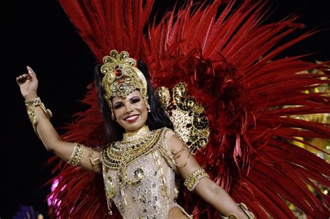 Veja as musas do segundo dia de desfiles do Carnaval de São Paulo