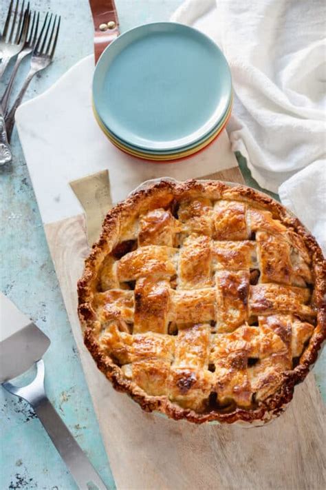 Apple Pie, a flaky apple-cinnamon classic - Blossom to Stem