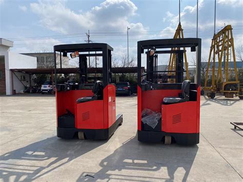 Warehouse Equipment Reach Forklift Ton Ton Ton Electric Reach