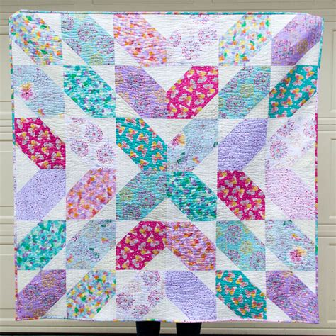 Fat Quarter Fancy Free Quilt Pattern Using 9 Fat Quarters — Sewcanshe Free Sewing Patterns