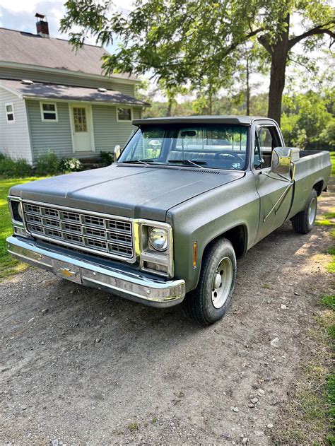 1979 Chevrolet Classic · Blue