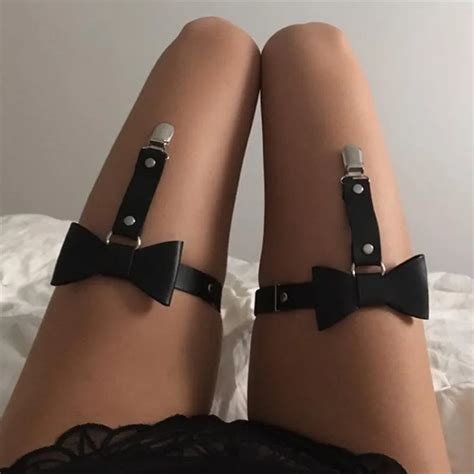 Women Sexy Punk Goth Pu Leather Harness Bondage Bow Leg Thigh Ring