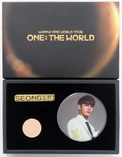 駿河屋 オン・ソンウ バッジ ピンボタンset 「wanna One World Tour One：the World」（バッジ・ピンズ）