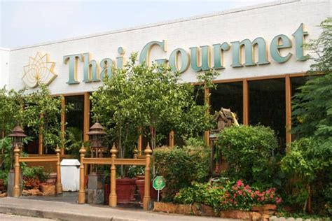 Houston: Thai Gourmet - Female Foodie