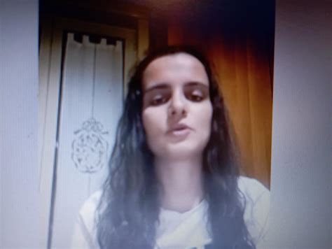 Arianna Vittima Di Revenge Porn A Foggia La Mamma A Storie Italiane Su