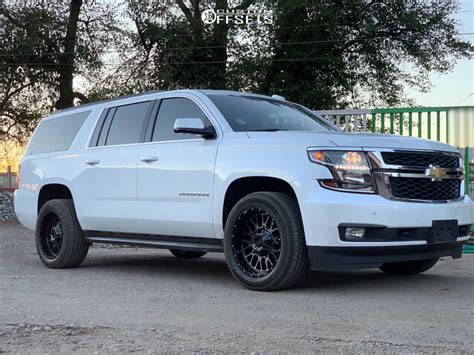 2017 Chevrolet Suburban With 20x10 18 XD Xd842 And 285 55R20 Goodyear