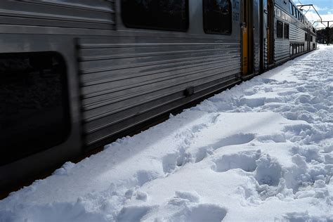 Snow in Australia: Cold front dumps record snowfall on New South Wales ...