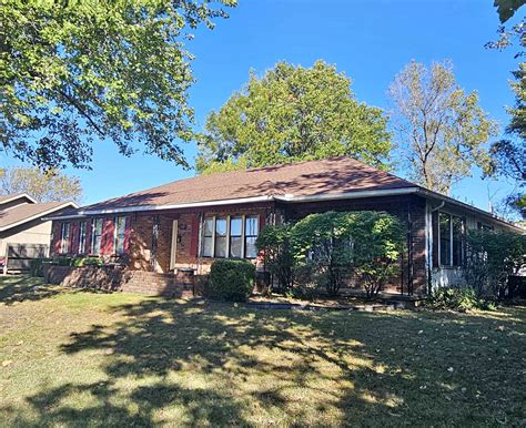 3 Beds 2.5 Baths - House - Property Rentals - Joplin, Missouri