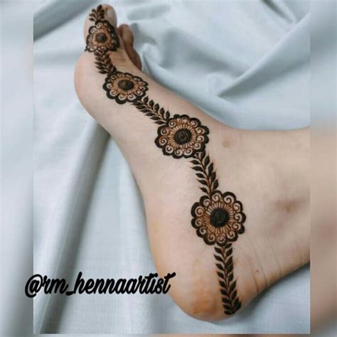 Astonishing Collection Of Simple Leg Mehndi Design Images In Full K