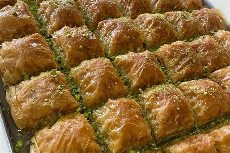 Fıstıklı Baklava Tarifi Nasıl Yapılır Yemek