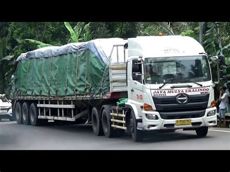 Rame Truck Trailer Tronton Truk Gandeng Engkel Panjang Hino Fuso