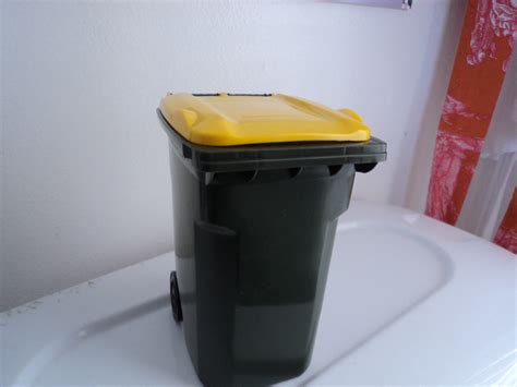 Mini Garbage Bin Sulo Mini Bin Extrashman1967 Flickr