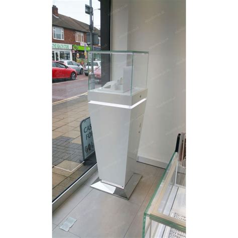 500mm Luxury Wooden Glass Display Plinth RDS Online