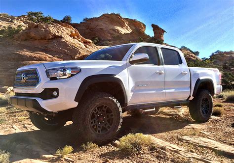 2005-2019 Toyota Tacoma 3" Lift Kit by Tuff Country 53905 / 53905KN ...