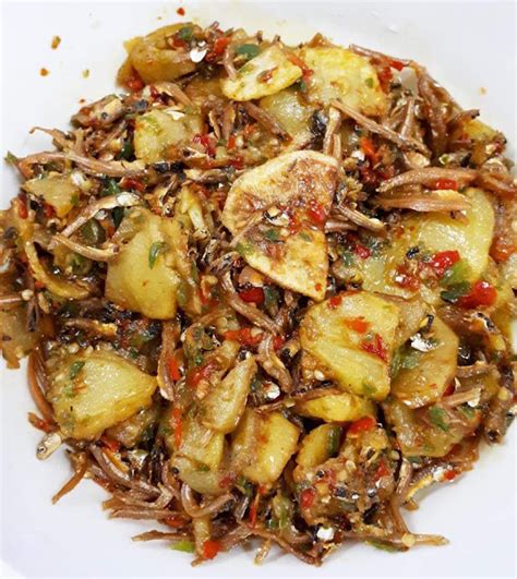 Resepi Sambal Kentang Ikan Bilis Goreng Rangup