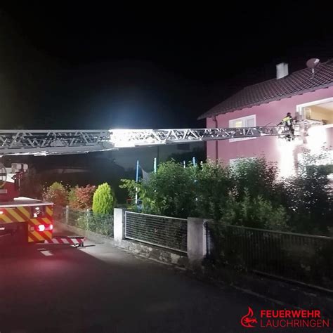 Drehleiter Menschenrettung Feuerwehr Lauchringen