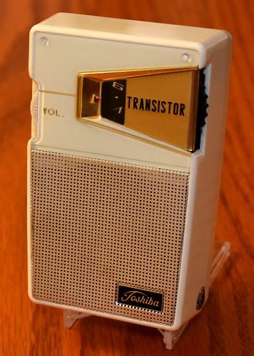 Vintage Toshiba Transistor Radio Model Tp A Am Band Flickr