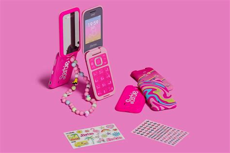 Hmd Unveils A Very Pink Barbie Themed Flip Phone Technobaboy