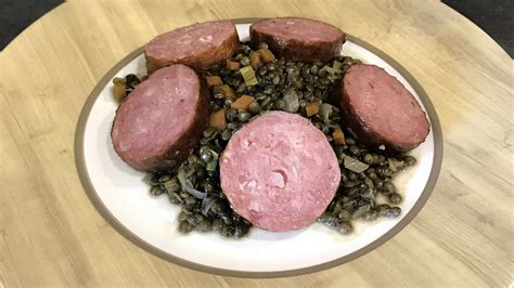 Recette Saucisse De Morteau Et Saucisse Au Cumin Aux Lentilles Vertes