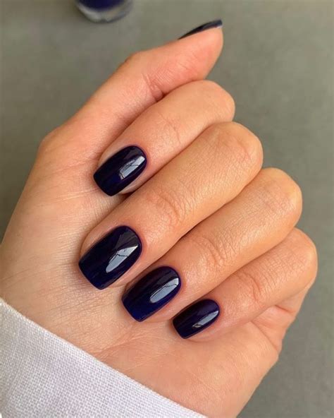 Blue Nails 10 μπλε μανικιούρ που θα σου φτιάξουν αμέσως τη διάθεση