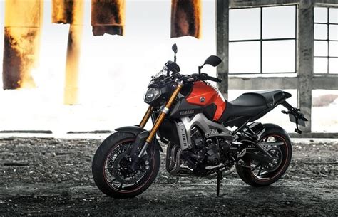 Amizade Bruta Aceleramos A Naked Yamaha Mt Que Parte De R