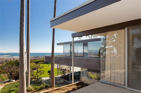 Nautical Richard Neutradesigned House Hits Los Angeles Market