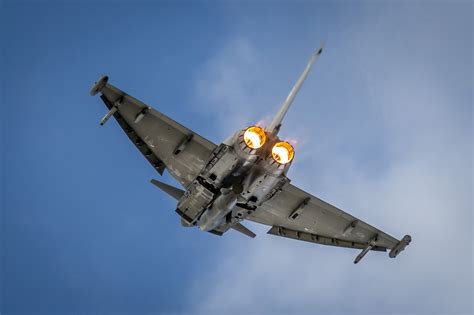 Stunning Hd Wallpaper Of The Eurofighter Typhoon Jet Fighter