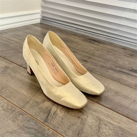 1960s Gold Fabric Evening Shoe Gem