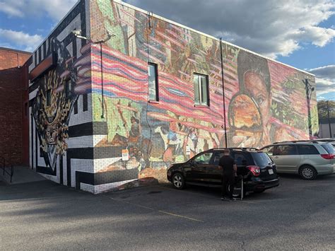 Travelers explain why they choose hudson valley regional airport now 12