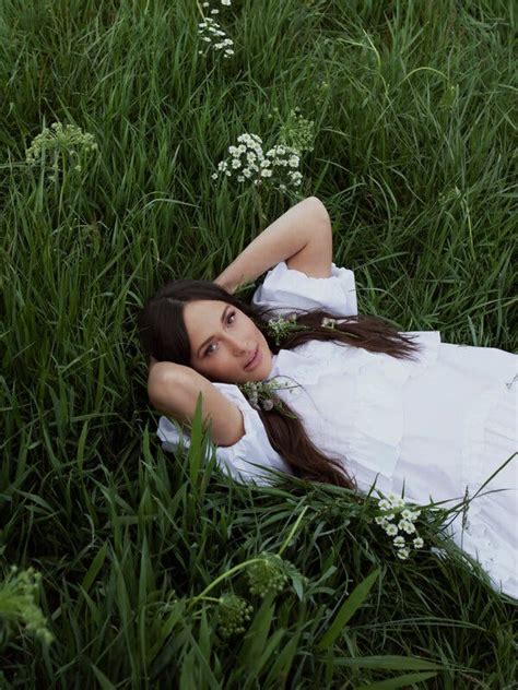 On ‘Deeper Well,’ Kacey Musgraves Is Closer to Fine - The New York Times